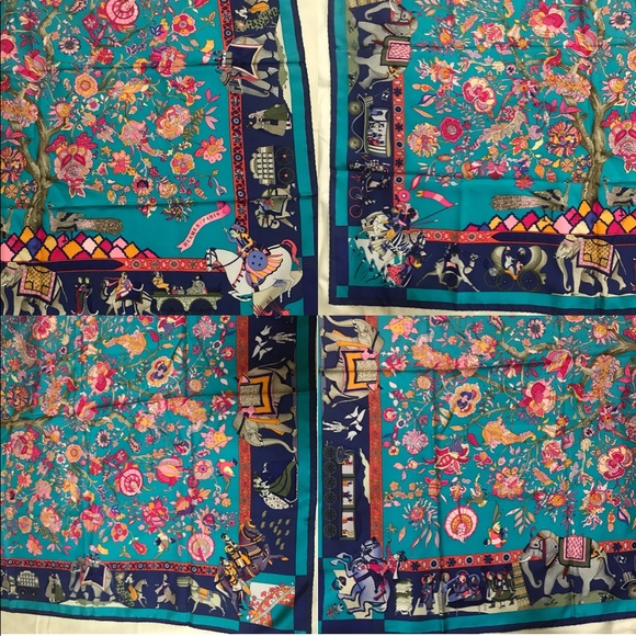 •SOLD” Hermès Scarf “Les Fantasies Indiennes” In blues - Picture 3 of 8